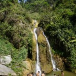 V405 Hoang Thu Pho, Waterfall